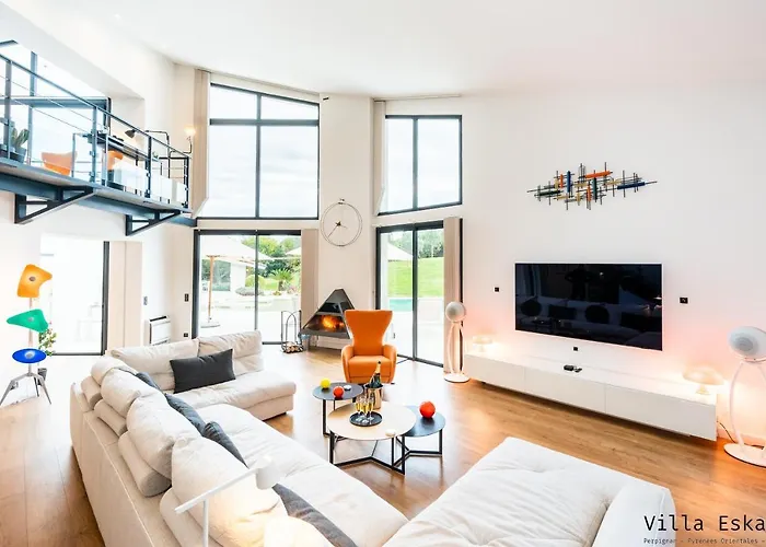 فيلة Eskapi بيربينيو